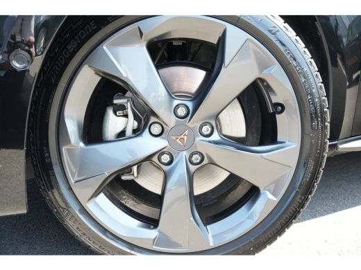 CUPRA Leon Sportstourer 1.5 TSI e-Hybrid 204pk Business | Panoramadak | Camera | Bestuurdersstoel Elektrisch | Sennheiser... ActivLease financial lease