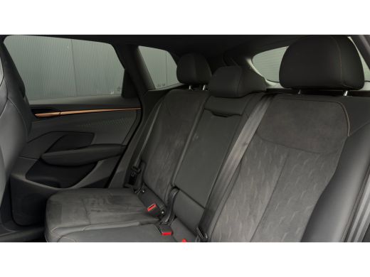 CUPRA Terramar 1.5 TSI e-Hybrid 272pk VZ Performance | Panoramadak | Trekhaak | 360 Camera | Sennheiser | 20" ActivLease financial lease
