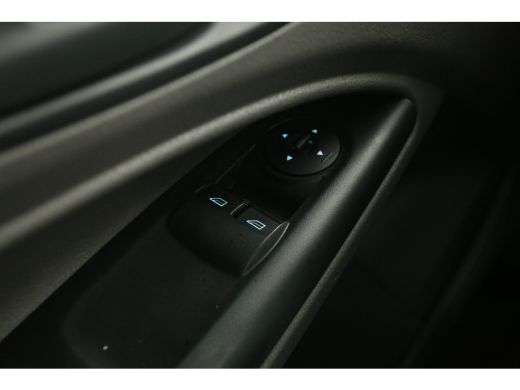 Ford Transit Connect 1.5 EcoBlue L2 100PK | 3 Zits | Airco | Cruise | Camera | Carplay | Navi | Parkeersens. ActivLease financial lease