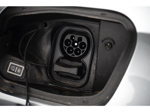 Jeep Avenger Summit 54kWh Full Electric 156pk 18"Lichtmetaal | Adaptive Cruise | Climate Controle | Keyless St... ActivLease financial lease