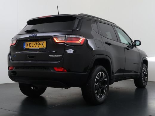 Jeep Compass 4xe 240 Plug-in Hybrid Electric Trailhawk VAN: 31.900,- VOOR: 28.877,- UW WKVOORDEEL: 3.023,- | 1... ActivLease financial lease