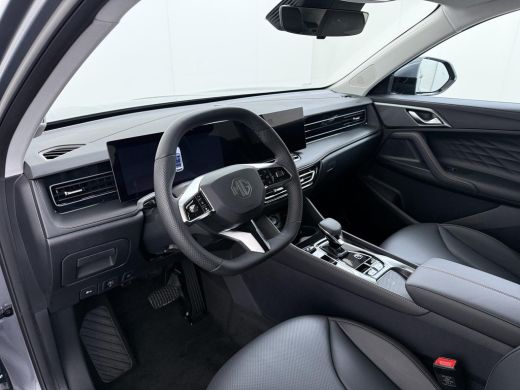 MG HS 1.5 TGDI Luxury PHEV PLUG-IN HYBRIDE | 272PK NIEUWE AUTO | >1.000 KM TOTAAL BEREIK | 1E REGISTRAT... ActivLease financial lease