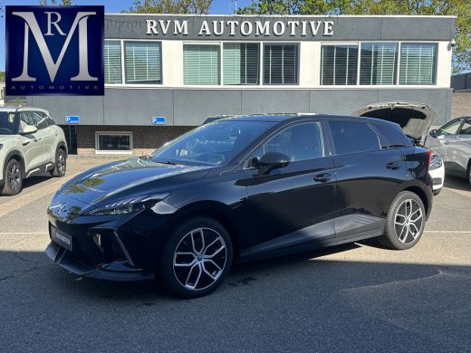 MG MG4 EV Luxury 64 kWh LONG RANGE | SOH 96% | 15.000KM | 360&deg; CAMERA | STOEL & STUURVERWARMING | 7 JAAR MG... ActivLease financial lease