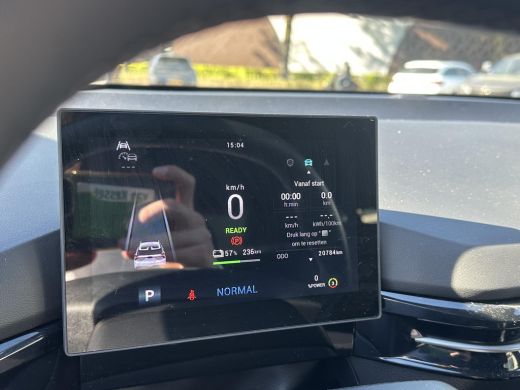 MG MG4 EV Luxury 64 kWh LONG RANGE | SOH 96% | 15.000KM | 360&deg; CAMERA | STOEL & STUURVERWARMING | 7 JAAR MG... ActivLease financial lease