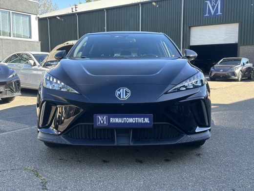 MG MG4 EV Luxury 64 kWh LONG RANGE | SOH 96% | 15.000KM | 360&deg; CAMERA | STOEL & STUURVERWARMING | 7 JAAR MG... ActivLease financial lease