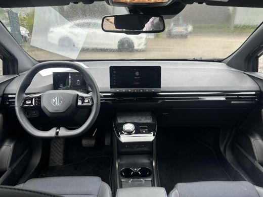 MG MG4 EV luxury LONG RANGE | SOH 97% | 15.000KM | 360&deg; CAMERA | STOEL & STUURVERWARMING | 7 JAAR MG GARANT... ActivLease financial lease