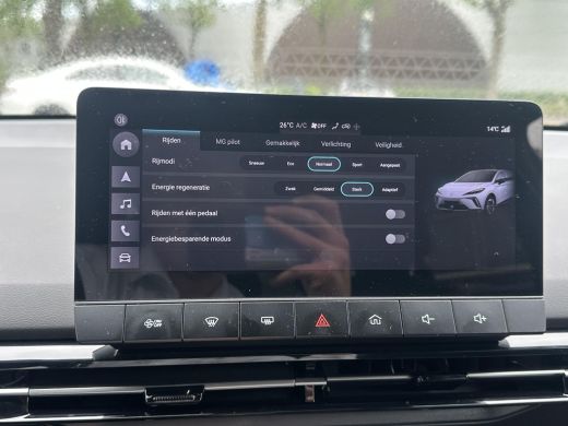 MG MG4 EV luxury LONG RANGE | SOH 97% | 15.000KM | 360&deg; CAMERA | STOEL & STUURVERWARMING | 7 JAAR MG GARANT... ActivLease financial lease