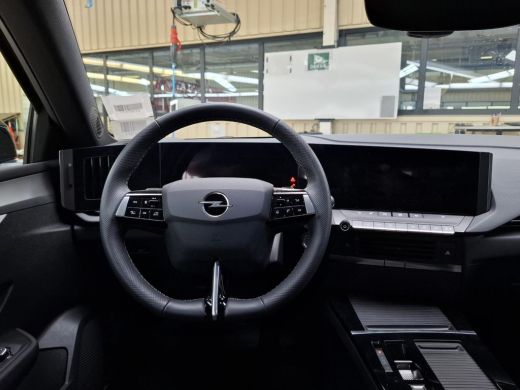Opel Astra Sports Tourer 1.2 Turbo Hybrid Business Edition / Navigatie / Camera / Parkeersensoren / Stuur -e... ActivLease financial lease