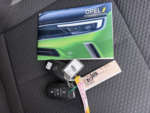 Opel Astra Sports Tourer 1.2 Turbo Hybrid Business Edition / Navigatie / Camera / Parkeersensoren / Stuur -e... ActivLease financial lease