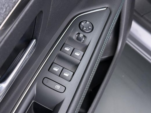 Peugeot 3008 1.6 HYbrid 225 Allure Pack Business PHEV PLUG-IN HYBRIDE | RIJKLAAR! | ONDERHOUD GEHAD BIJ BINNEN... ActivLease financial lease