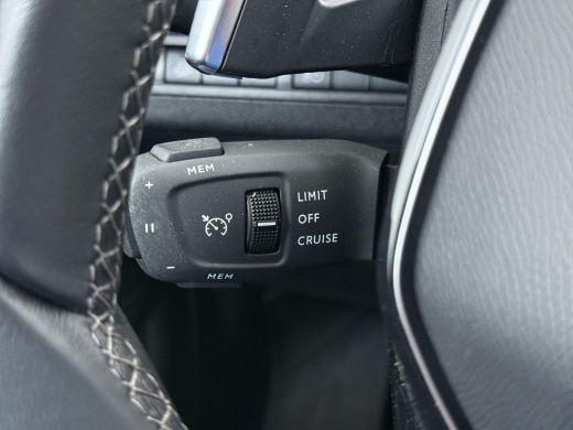 Peugeot 3008 1.6 HYbrid 225 Allure Pack Business PHEV PLUG-IN HYBRIDE | RIJKLAAR! | ONDERHOUD GEHAD BIJ BINNEN... ActivLease financial lease