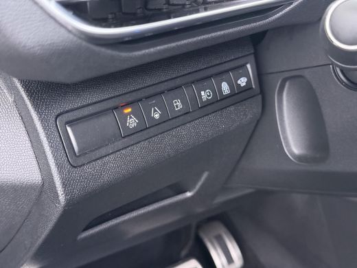 Peugeot 3008 1.6 HYbrid4 300 GT RIJKLAARPRIJS INC. 12MND BOVAG GARANTIE | PANORAMADAK| ADAPTIVE CRUISE CONTROL... ActivLease financial lease