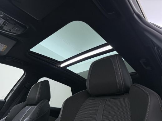 Peugeot 3008 1.6 HYbrid4 300 GT RIJKLAARPRIJS INC. 12MND BOVAG GARANTIE | PANORAMADAK| ADAPTIVE CRUISE CONTROL... ActivLease financial lease