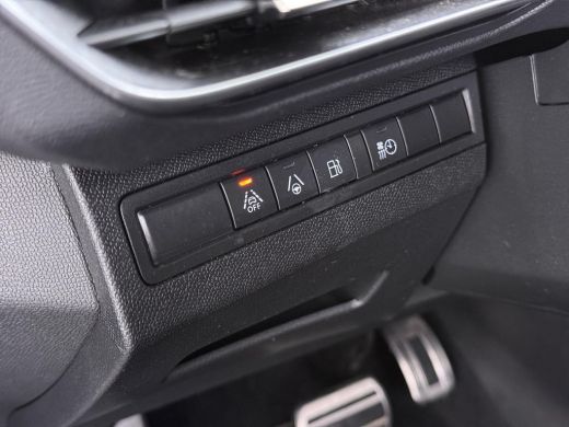 Peugeot 3008 GT PHEV | APPLE CARPLAY | ELEKTRISCHE ACHTERKLEP | CAMERA VOOR + ACHTER | ADAPTIVE CRUISE CONTROL... ActivLease financial lease