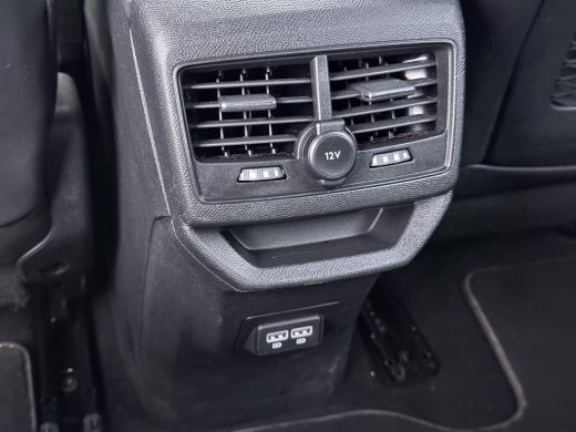 Peugeot 3008 GT PHEV | APPLE CARPLAY | ELEKTRISCHE ACHTERKLEP | CAMERA VOOR + ACHTER | ADAPTIVE CRUISE CONTROL... ActivLease financial lease