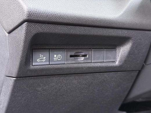 Peugeot 408 GT 58 kWh NIEUWE AUTO 13KM!| FULL OPTION| PANO| FOCAL AUDIO| 360 CAMERA| ELEKTRISCHE ACHTERKLEP| ... ActivLease financial lease