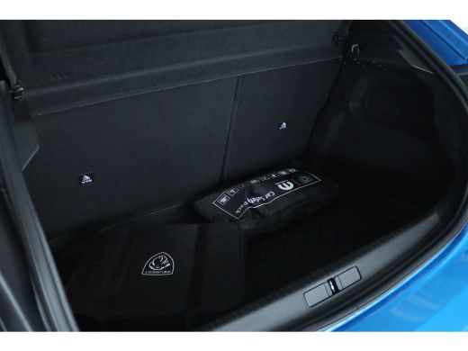 Peugeot e-208 EV Allure Pack 50 kWh 95% SoH | Cruise Control | Camera | Keyless | Carplay | Navi | Climate | Li... ActivLease financial lease