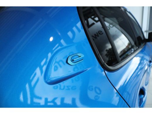 Peugeot e-208 EV Allure Pack 50 kWh 95% SoH | Cruise Control | Camera | Keyless | Carplay | Navi | Climate | Li... ActivLease financial lease