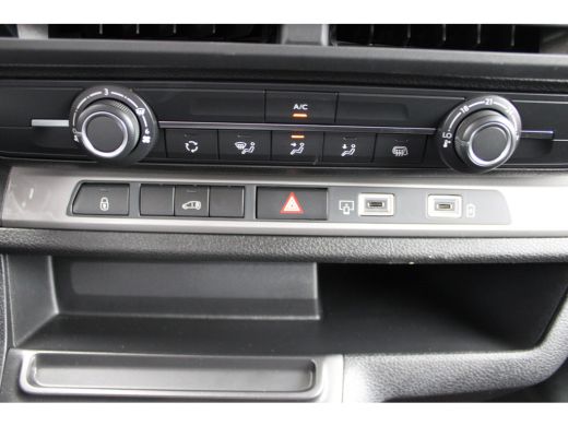 Peugeot e-Expert L3 75 kWh | 8 JAAR GARANTIE | CAMERA | NAVI | BETIMMERING | DRAADLOOS CARPLAY | COMFORT WAND | ActivLease financial lease