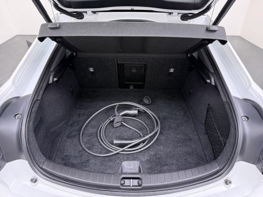 Polestar 2 Long Range Single Motor 78 kWh VAN: 28.900,- VOOR: 26.877,- UW WKVOORDEEL: 2.023,- | SOH 95% | EL... ActivLease financial lease