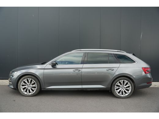 Skoda Superb Combi 1.4 TSI iV 218pk Business Edition Plus | Trekhaak | 360 Camera | Leder | Stoelverwarming & ... ActivLease financial lease