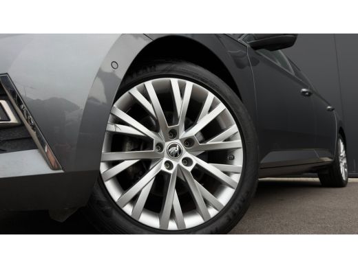 Skoda Superb Combi 1.4 TSI iV 218pk Business Edition Plus | Trekhaak | 360 Camera | Leder | Stoelverwarming & ... ActivLease financial lease