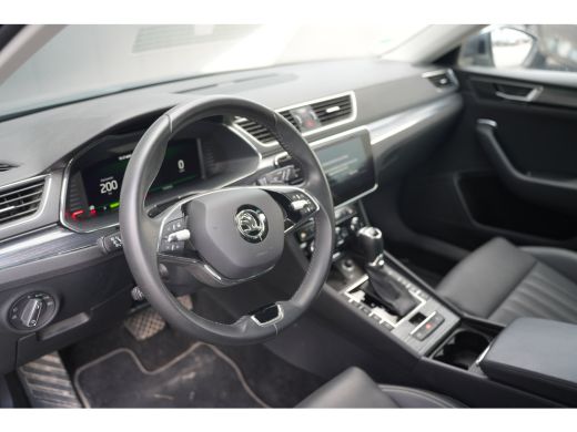 Skoda Superb Combi 1.4 TSI iV 218pk Business Edition Plus | Trekhaak | 360 Camera | Leder | Stoelverwarming & ... ActivLease financial lease