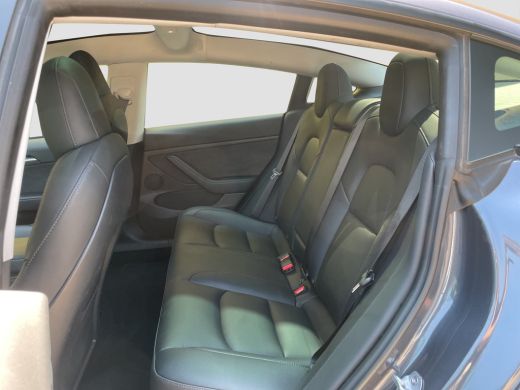 Tesla Model 3 Standard RWD Plus 60 kWh | Autopilot | Trekhaak | Pano | BTW | Org. NL ActivLease financial lease