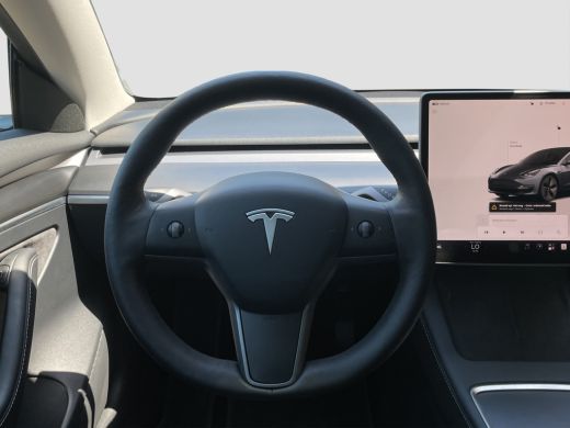 Tesla Model 3 Standard RWD Plus 60 kWh | Autopilot | Trekhaak | Pano | BTW | Org. NL ActivLease financial lease
