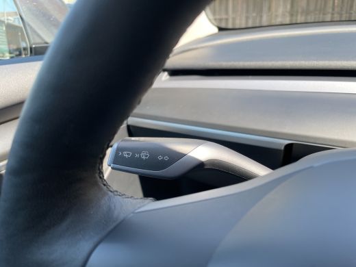 Tesla Model 3 Standard RWD Plus 60 kWh | Autopilot | Trekhaak | Pano | BTW | Org. NL ActivLease financial lease