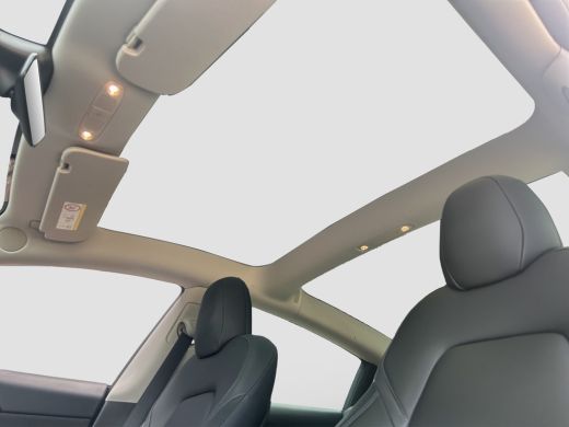 Tesla Model 3 Standard RWD Plus 60 kWh | Autopilot | Trekhaak | Pano | BTW | Org. NL ActivLease financial lease