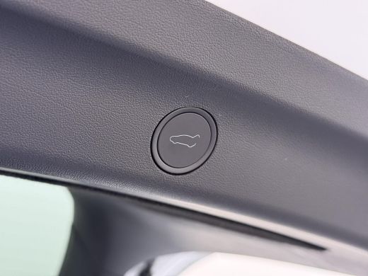Tesla Model Y Long Range AWD 75 kWh VAN: 42.900,- VOOR: 39.330,- UW WKVOORDEEL: 3.570,- | SOH 92% | AFNEEMBARE ... ActivLease financial lease