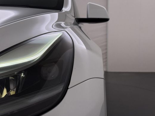 Tesla Model Y Long Range AWD 75 kWh VAN: 42.900,- VOOR: 39.330,- UW WKVOORDEEL: 3.570,- | SOH 92% | AFNEEMBARE ... ActivLease financial lease
