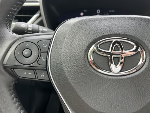 Toyota Corolla Cross Hybrid 140 Dynamic | Navigatie | LED koplampen | Keyless entry | 18 inch LM-velgen | ActivLease financial lease