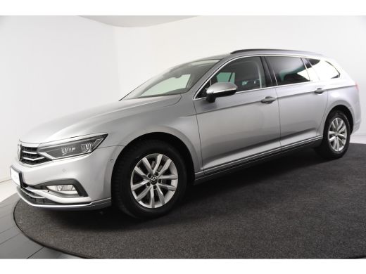 Volkswagen Passat Variant 1.5 TSI *1ste Eigenaar*Panoramadak*Trekhaak*Navigatie* ActivLease financial lease