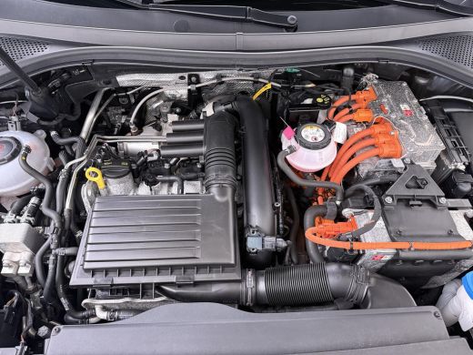 Volkswagen Tiguan 1.4 TSI eHybrid PHEV VAN: 30.900,- VOOR: 28.877,- UW WKVOORDEEL: 2.023,- | DIRECT LEVERBAAR | REC... ActivLease financial lease