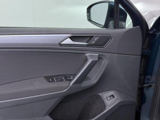 Volkswagen Tiguan 1.4 TSI eHybrid PHEV VAN: 30.900,- VOOR: 28.877,- UW WKVOORDEEL: 2.023,- | DIRECT LEVERBAAR | REC... ActivLease financial lease