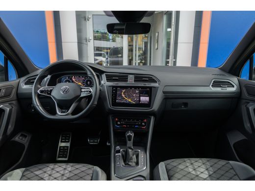 Volkswagen Tiguan 1.4 TSI eHybrid R-Line Business+ | Pano | 360 camera | Black-style | Cruise adaptief | Dodehoek d... ActivLease financial lease