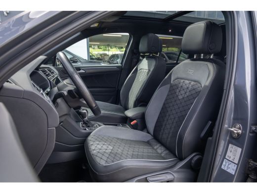 Volkswagen Tiguan 1.4 TSI eHybrid R-Line Business+ | Pano | 360 camera | Black-style | Cruise adaptief | Dodehoek d... ActivLease financial lease