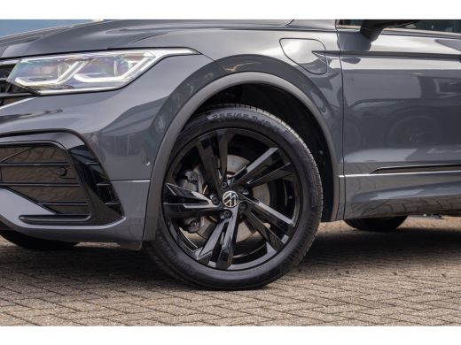 Volkswagen Tiguan 1.4 TSI eHybrid R-Line Business+ | Pano | 360 camera | Black-style | Cruise adaptief | Dodehoek d... ActivLease financial lease