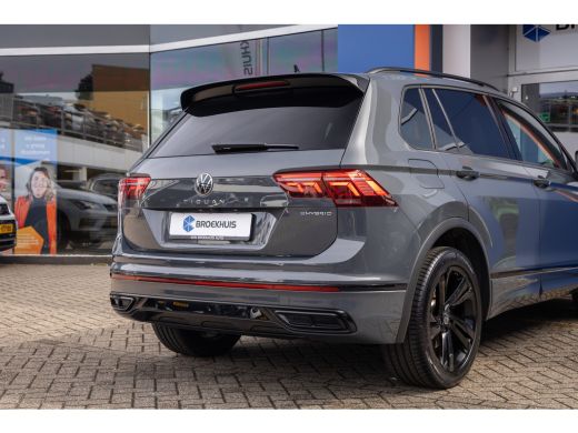 Volkswagen Tiguan 1.4 TSI eHybrid R-Line Business+ | Pano | 360 camera | Black-style | Cruise adaptief | Dodehoek d... ActivLease financial lease