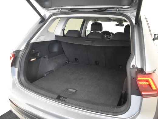 Volkswagen Tiguan Allspace 1.5 TSI Comfortline Business 150PK DSG/AUTO | Trekhaak uitklapbaar | Achteruitrijcamera | Apple c... ActivLease financial lease