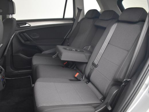 Volkswagen Tiguan Allspace 1.5 TSI Comfortline Business 150PK DSG/AUTO | Trekhaak uitklapbaar | Achteruitrijcamera | Apple c... ActivLease financial lease