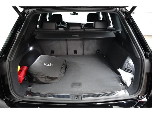 Volkswagen Touareg 3.0 TSI eHybrid 462 pk 4 Motion R | Trekhaak wegklapbaar | Luchtvering | Elektrische geheugen sto... ActivLease financial lease