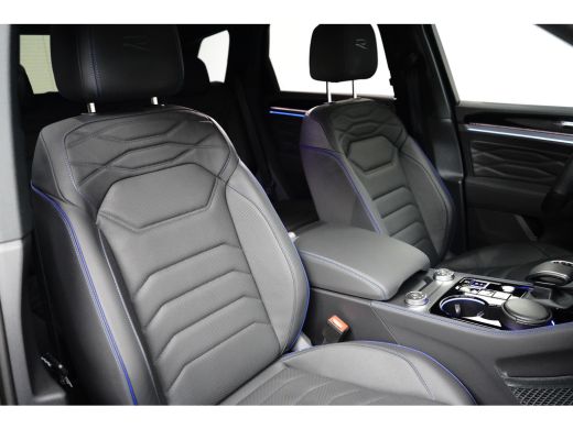 Volkswagen Touareg 3.0 TSI eHybrid 462 pk 4 Motion R | Trekhaak wegklapbaar | Luchtvering | Elektrische geheugen sto... ActivLease financial lease