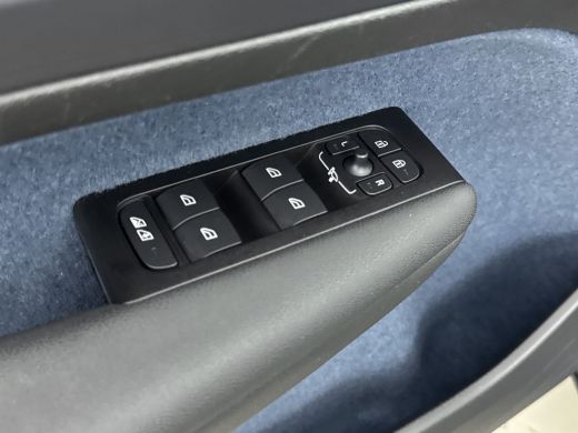 Volvo  C40 Recharge Twin Intro Edition 78 kWh | PDC V+A en 360 Camera | Elektrische achterklep | AWD | Panor... ActivLease financial lease