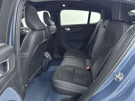 Volvo  C40 Recharge Twin Intro Edition 78 kWh | PDC V+A en 360 Camera | Elektrische achterklep | AWD | Panor... ActivLease financial lease
