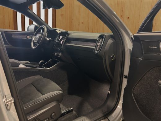 Volvo  EC40 Single Motor Ext. Range Plus Bl. Ed. Europa 82 kWh | Achterbank verwarmd | Apple Carplay/Android ... ActivLease financial lease