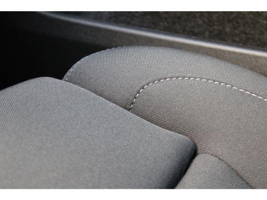 Volvo  EC40 Single Plus Europa Black Edition 70kWh Power Seats | Climate Pack | 20" | Elektr. achterklep ActivLease financial lease
