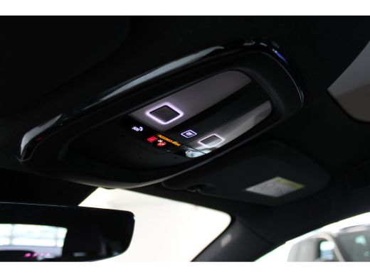 Volvo  EC40 Single Plus Europa Black Edition 70kWh Power Seats | Climate Pack | 20" | Elektr. achterklep ActivLease financial lease